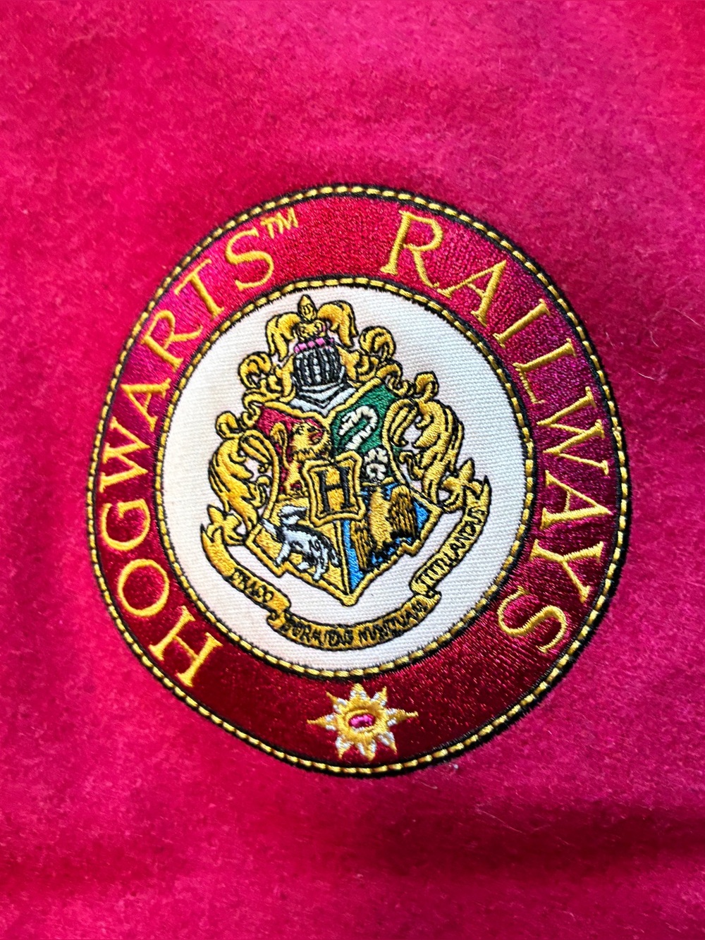 Hogwarts Railways Bomber Jacket XL Harry Potter Universal Studios Red - Picture 6 of 16
